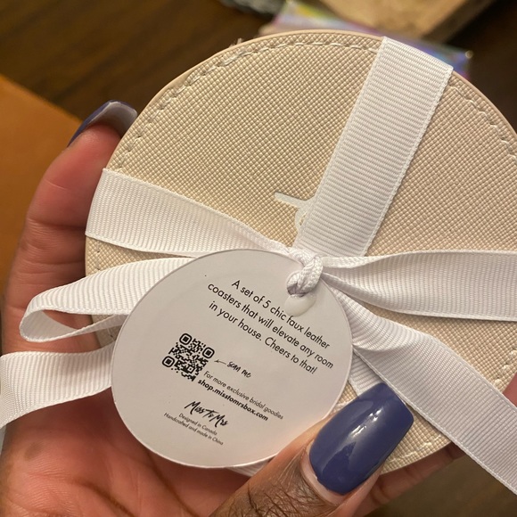 5 Piece Faux Leather Coaster Set - Picture 4 of 5